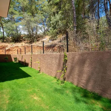Villa Detached W/ Private Pool